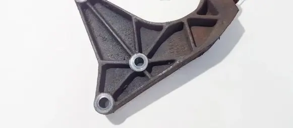 Opel Zafira A Engine mounting bracket 24403681 1340623