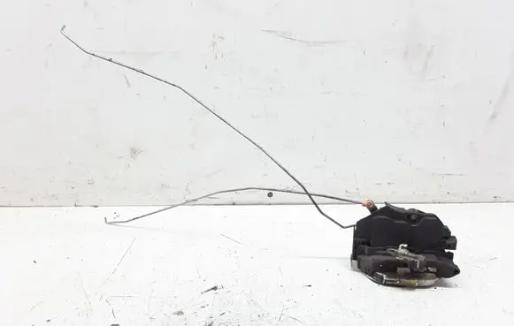 Mitsubishi Lancer Rear door lock