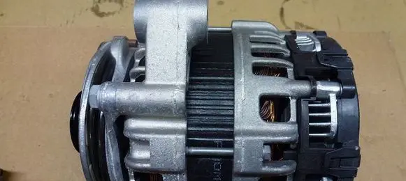 BMW X3 F25 Generator/alternator 0125815004