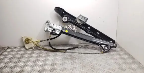 Audi A3 S3 8V Front door electric window regulator 8V7837461A