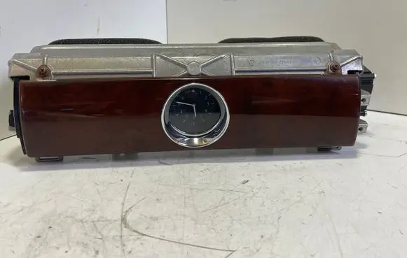 Volkswagen Phaeton Dash center air vent grill 3D1819144