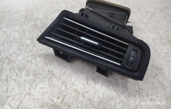 BMW 5 F10 F11 Dashboard side air vent grill/cover trim 9166884 9166890