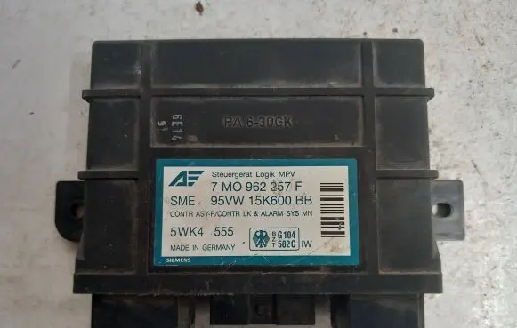 Volkswagen Sharan Comfort/convenience module 7M0962257F 5WK4555