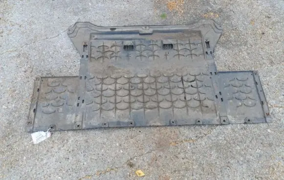 Tesla Model S Front underbody cover/under tray 