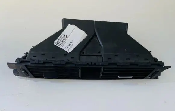 Dash center air vent grill
