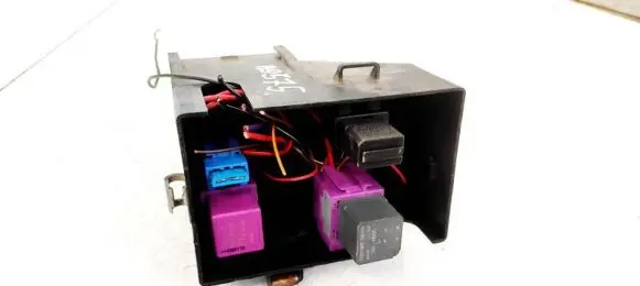 Opel Astra G Fuse box set 90560119 2945