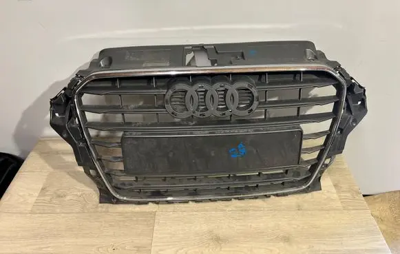 Audi A3 S3 8V Front bumper upper radiator grill 8V5853651