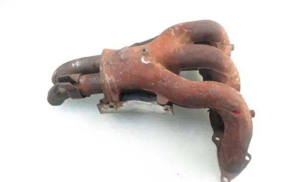 Hyundai Lantra I Exhaust manifold