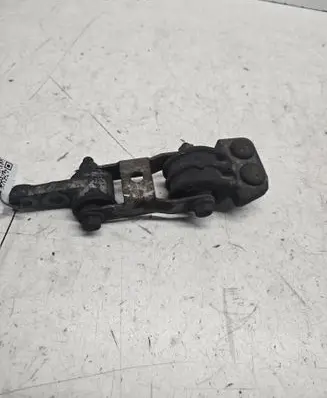 Volvo S60 Engine mount bracket 9445335
