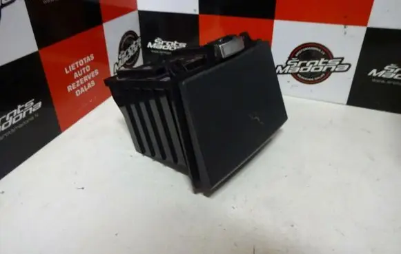 Opel Antara Dashboard storage box/compartment 