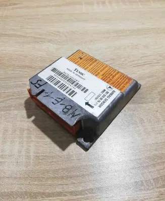 Mercedes-Benz E W210 Airbag control unit/module 0018200026 R9T6J06CFW7