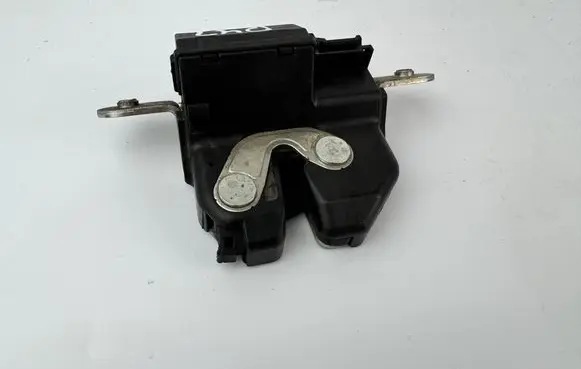Fiat Bravo Tailgate/trunk/boot lock/catch/latch 55701971