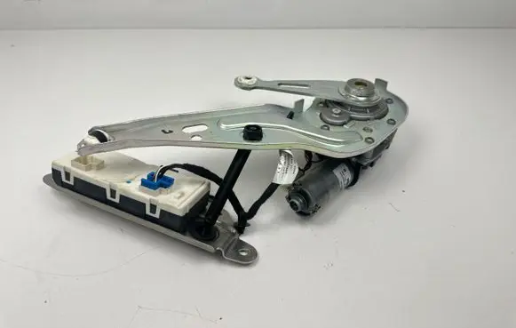 Mercedes-Benz S W222 Tailgate/trunk/boot lift motor A2228200442
