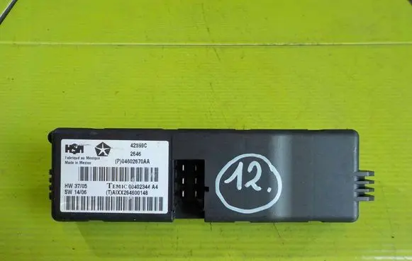 Chrysler 300 - 300C Central body control module P04602670AA 15U