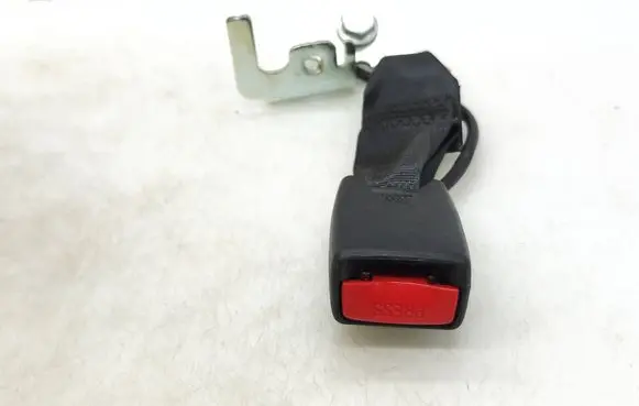 Nissan Qashqai Rear seatbelt buckle 308333210