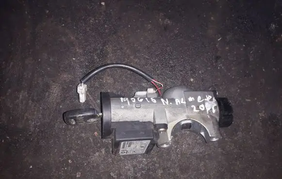 Nissan Almera N16 Ignition lock