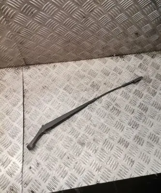 Opel Zafira B Windshield/front glass wiper blade 13145565