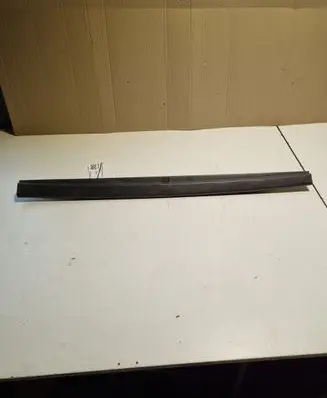 Mitsubishi Pajero Other trunk/boot trim element MR402199