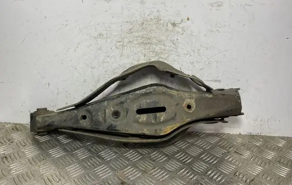 KIA Sorento Rear control arm
