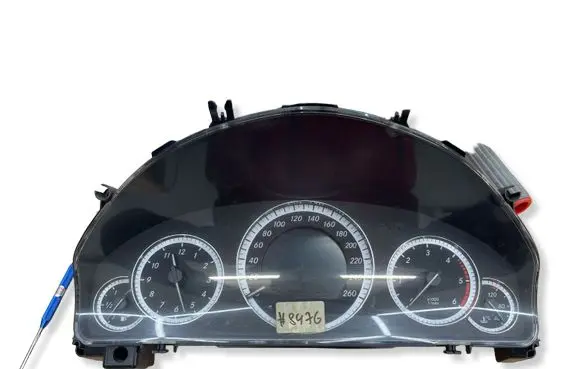Mercedes-Benz E W212 Speedometer (instrument cluster) A2129004104