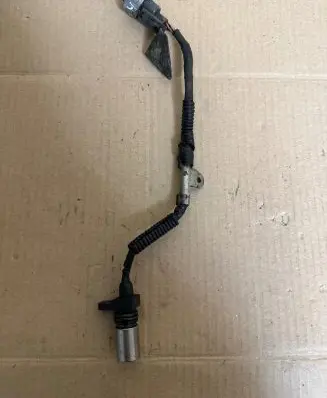 Toyota RAV 4 (XA30) Crankshaft position sensor 9091905069 0296001471