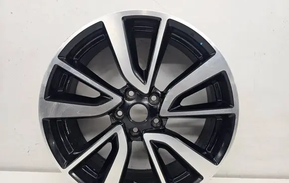 Nissan Qashqai J12 R19 alloy rim 