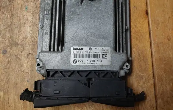 Mini One - Cooper Coupe R56 Engine control unit/module 7808454 0281012722 031563835