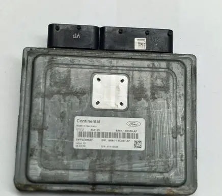 Ford Fiesta Engine control unit/module 8A6112B565AF 5WP22365AF 8A6114C337AF