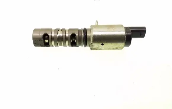 Volkswagen Golf VII Camshaft position sensor HU2297005710 04E906455D