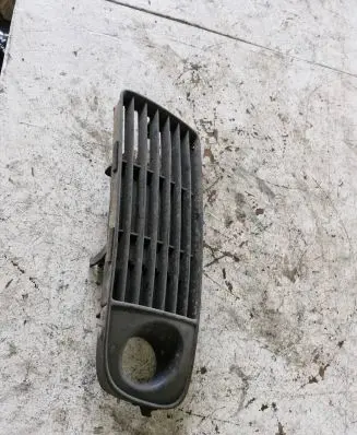 Audi A6 S6 C5 4B Front bumper lower grill 4B0807681D 475061T1
