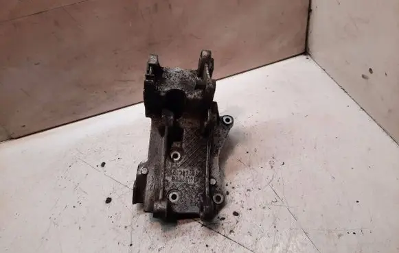 Generator/alternator bracket