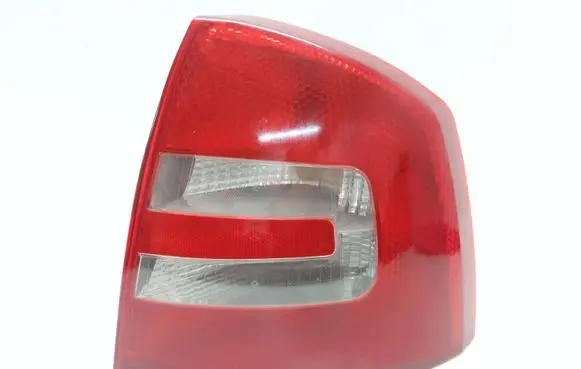 Skoda Octavia Mk2 (1Z) Rear/tail lights 1ZD945096 1ZD945112