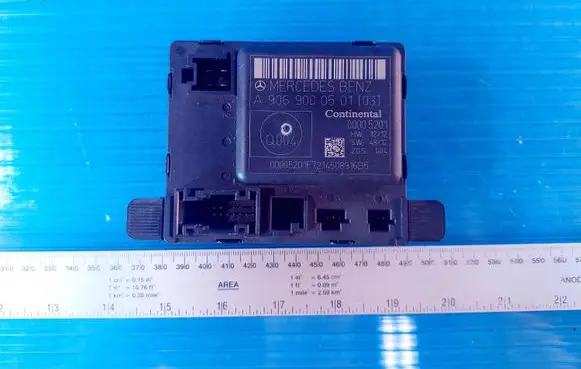 Volkswagen Crafter Door control unit/module A9069000501 Q004 00005201