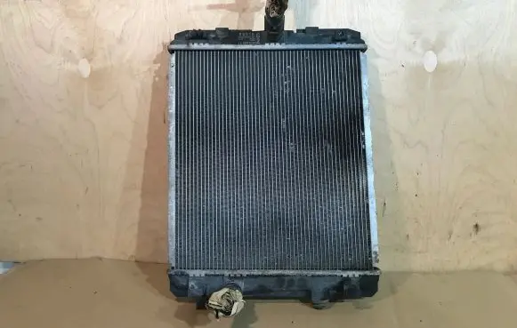 Peugeot 107 Coolant radiator 270600Q020 164000Q020