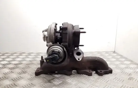 Audi A4 S4 B8 8K Turbo 03L145721A