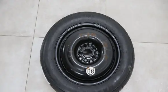Nissan Qashqai R17 spare wheel