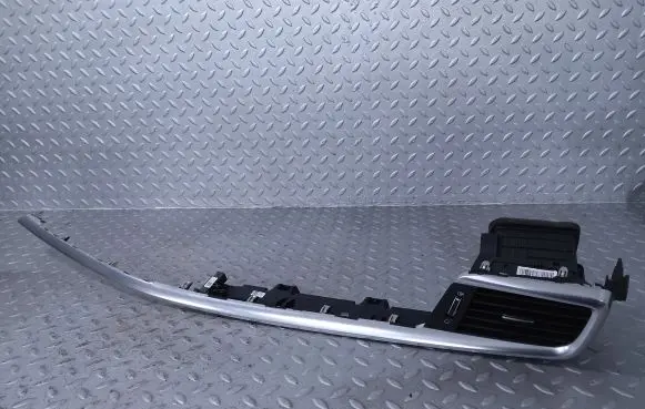 Dashboard side air vent grill/cover trim