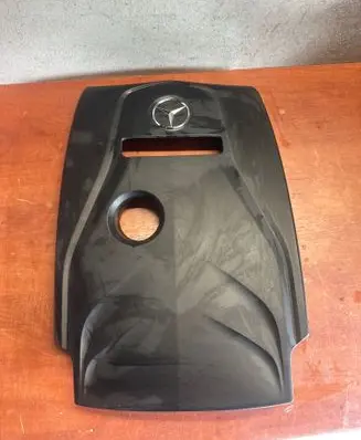 Mercedes-Benz C W205 Engine cover (trim) A2740160900