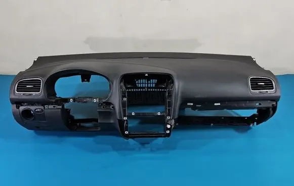 Volkswagen Golf VI Dashboard IMPRK1582393
