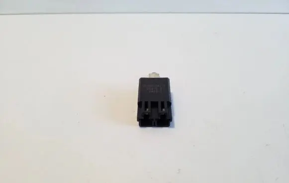 Lexus RX 330 - 350 - 400H Sensor 9098004172