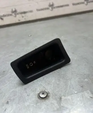 BMW 1 E81 E87 AUX in-socket connector 6930561