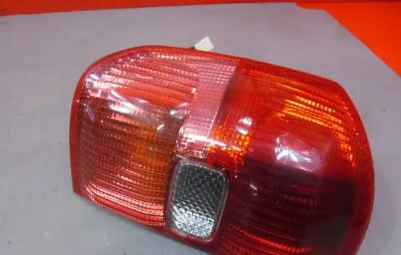 Toyota RAV 4 (XA20) Rear/tail lights RAV4LAMPALEWATYL
