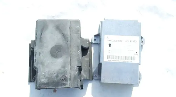 Mercedes-Benz E W212 Airbag control unit/module A2129014204 5WK43871