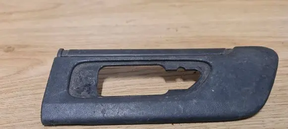 Fender trim (molding)