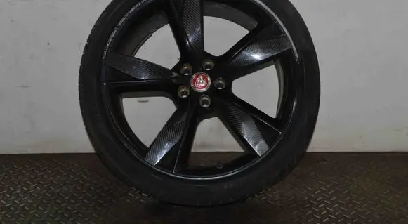 Jaguar F-Type R12 alloy rim 105JX20