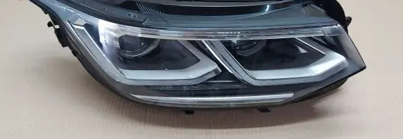 Volkswagen Tiguan Headlights/headlamps set 