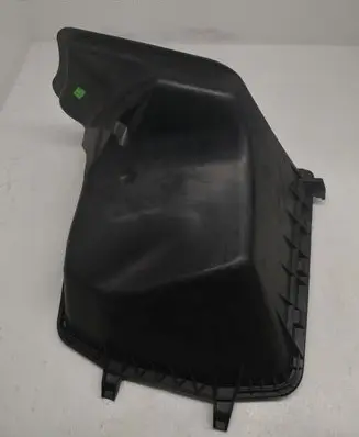 Mercedes-Benz GL X166 Air filter box A1668300153