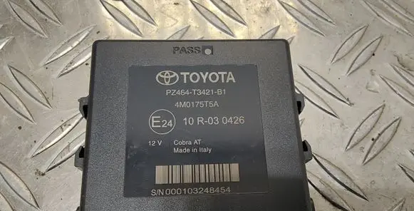 Toyota Auris 150 Parking PDC control unit/module PZ464T3421B1