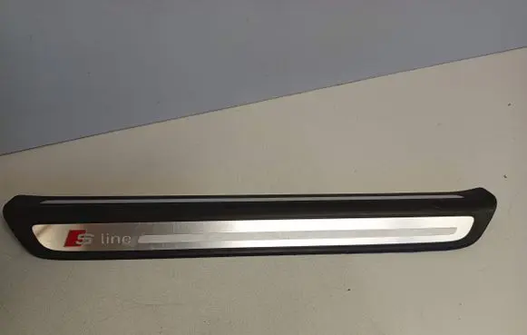 Audi Q3 8U Front sill trim cover 8U0853374A 8U0853374