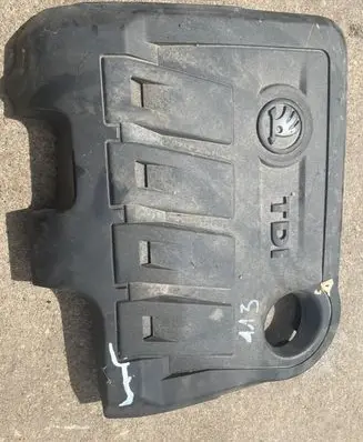 Skoda Yeti (5L) Engine cover (trim) 03l103925aa
